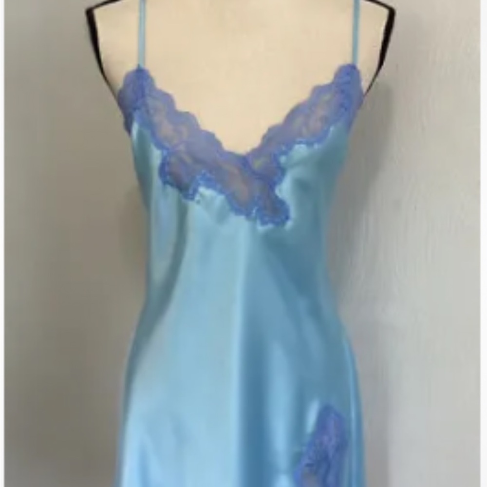 Victorias Secret Silk Like Camisole
Slip Teddy Nightie Lingerie
Nightgown